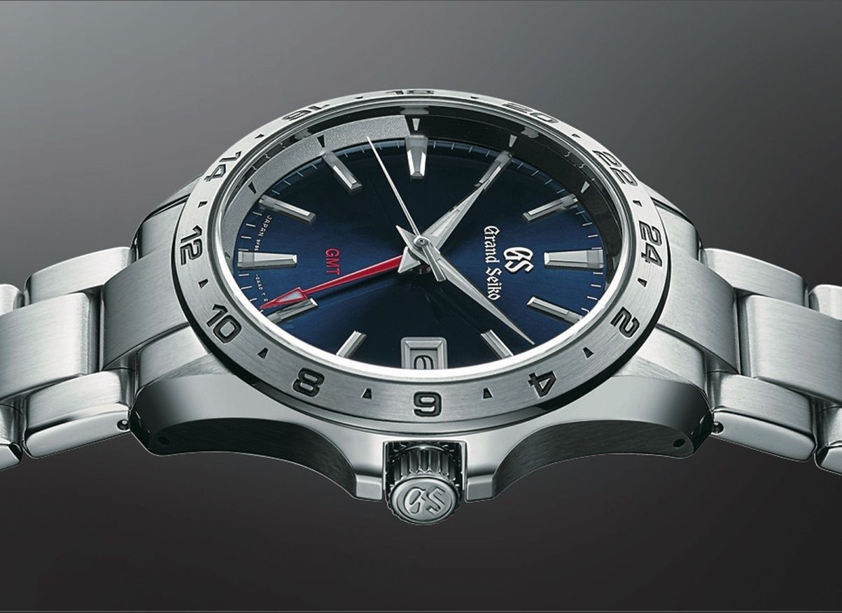 Aide au choix d'une montre de caractère 3000€ 4-Grand_Seiko_Caliber_9F_GMT_SBGN005_montre_de_luxe_a_quartz