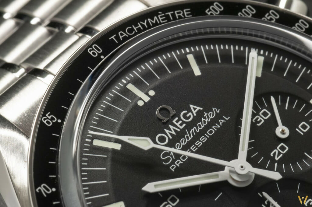 Vidéo - détail cadran Omega Speedmaster Moonwatch Master Chronometer