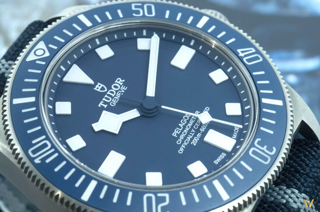 Vue du cadran de la montre Tudor Pelagos FXD Marine Nationale
