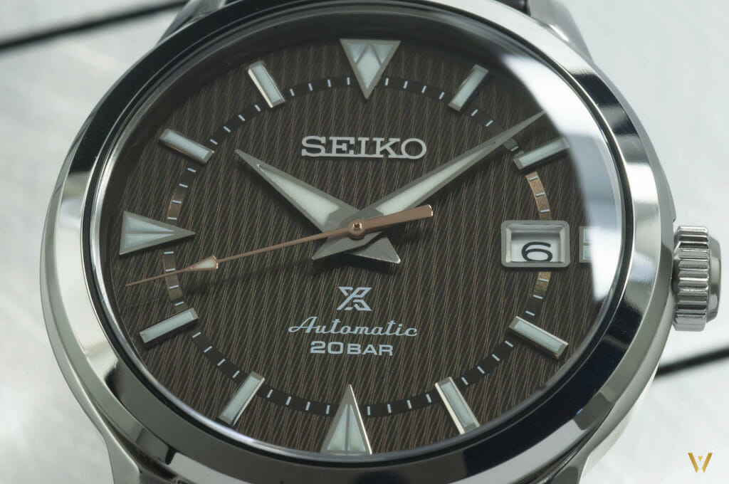 Photo macro - montre Seiko Alpinist SPB251